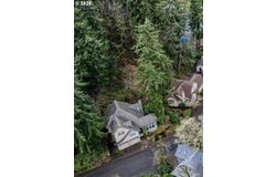 5260 OVERBROOK Ln, Eugene, OR 97405
