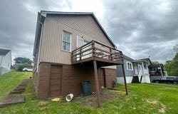 144 Peak St, Weirton, WV 26062