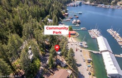 17293 E Helmsman Ct, Bayview, ID 83803