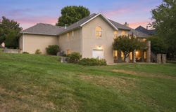 2328 S Wind Rose Place, Springfield, MO 65809