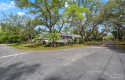 24715 Murphy Ln, Elberta, AL 36530