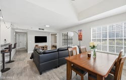 2333 E SOUTHERN Avenue, Tempe, AZ 85282
