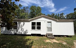 526 HWY 310, COMO, MS 38619