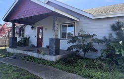515 MEMORY Ln, Brookings, OR 97415