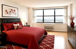 7000 JFK Boulevard E, Guttenberg, NJ 07093
