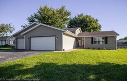 409 Hickory Drive, Davis Junction, IL 61020