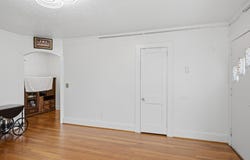 325 W Gilbreath Street, Graham, NC 27253