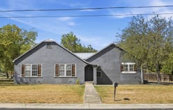 1208 10TH ST, Hondo, TX 78861