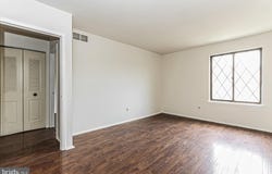 5200 HILLTOP Drive, BROOKHAVEN, PA 19015