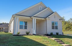 200 OAK HAVEN Cir, Oakland, TN 38060