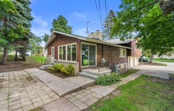 607 W Decorah Rd, West Bend, WI 53095