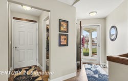 87 Tuscany Circle, Saginaw, MI 48603
