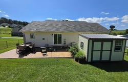 104 Colonial Dr, Galax, VA 24333