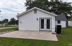 405 Veterans Drive, Waterloo, IL 62298