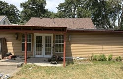 126 E Pleasant Street, Aurora, MO 65605