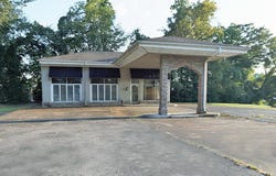 300 E 6th St, Tuscumbia, AL 35674