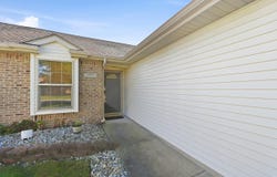 3975 Cobblestone Cove, New Haven, IN 46774
