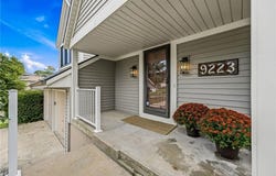 9223 W 49th Terrace, Merriam, KS 66203