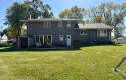 1000 W Birch Avenue, Olivia, MN 56277