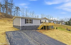 504 Short St, LaFollette, TN 37766