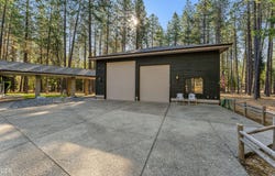 200 Brookstone Hills Drive, Grants Pass, OR 97526