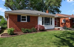 21101 Yale Street, Saint Clair Shores, MI 48081