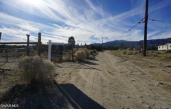 10057 Ash Rd, Pinon Hills, CA 92372