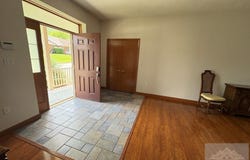 702 Three Springs Dr, BLUEFIELD, WV 24701