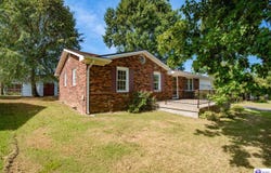 106 Moon Avenue, Leitchfield, KY 42754