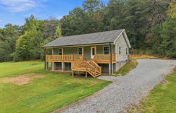 1121 York Road, LaFayette, GA 30728
