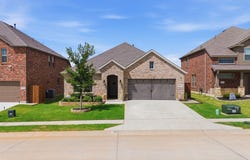 3223 Hunters Glen Drive, Aubrey, TX 76227