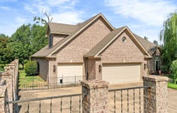 7225 E Worth Ave, Benton, AR 72019