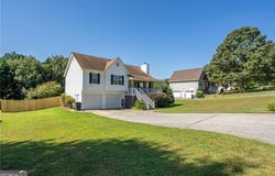 731 Calloway Drive, Rockmart, GA 30153