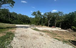 16 Limestone Drive, Branson West, MO 65737