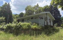 3475 Grace Road, Frankfort, MI 49635