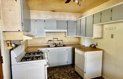 413 E Locust Street, Whitewright, TX 75491