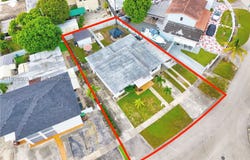 1540 E 8th Ct, Hialeah, FL 33010