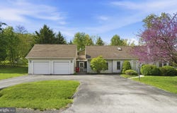 227 HERITAGE Drive, GETTYSBURG, PA 17325