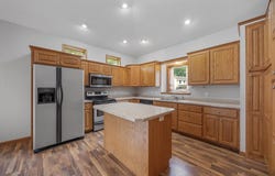 608 Parkview Circle, Delano, MN 55328