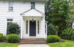 592 Landing Avenue, Smithtown, NY 11787