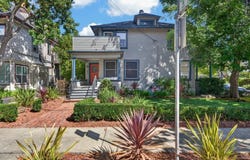 207 Hawthorne AVE, PALO ALTO, CA 94301