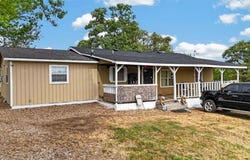 101950 S 4705 RD, Muldrow, OK 74948