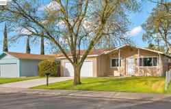 7025 Kermit Ln, Stockton, CA 95207