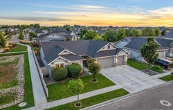 6237 E Canyon Crossing Dr, Nampa, ID 83687