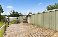 253 N County Line Rd, Elgin, TX 78621
