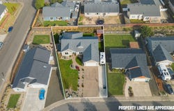 2025 ROOSEVELT Loop, NorthBend, OR 97459