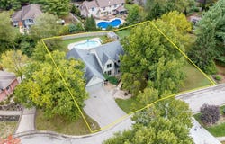2605 S Trotters Run, Bloomington, IN 47401