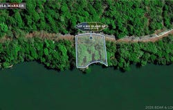 Whispering Duck lot: 4, Camdenton, MO 65020