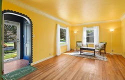 122 Forest Avenue, Waterloo, IA 50702