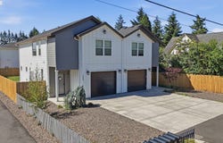 950 WALNUT St, Kelso, WA 98626
